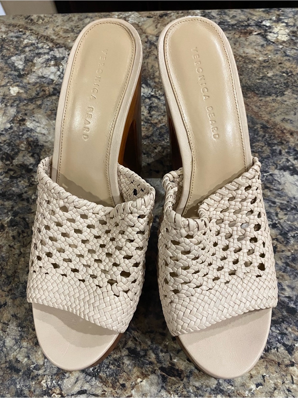 Veronica Beard GUADALUPE CLOG WOOD SANDAL in Shell SIZE 10.5